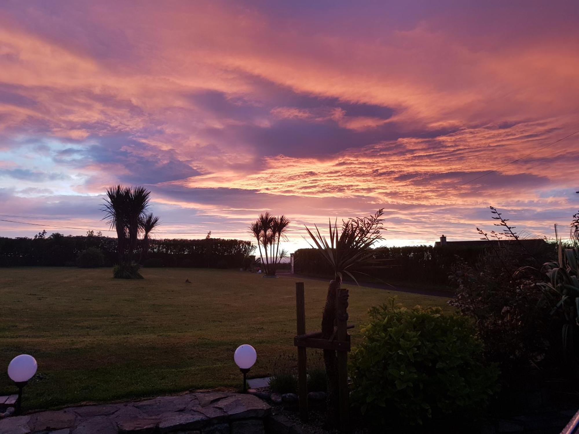 Castlemagee Sunrise View Bed & Breakfast エクステリア 写真