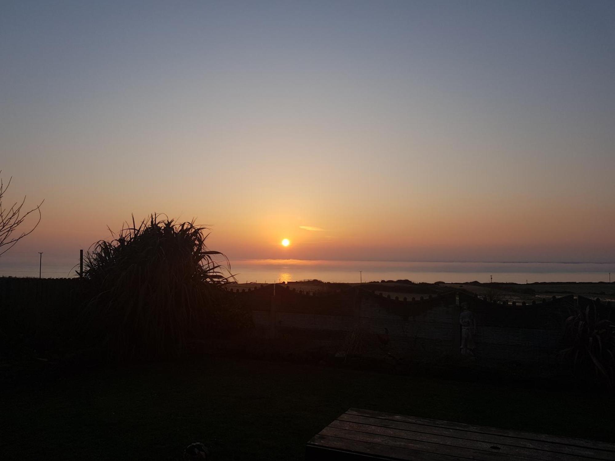 Castlemagee Sunrise View Bed & Breakfast エクステリア 写真